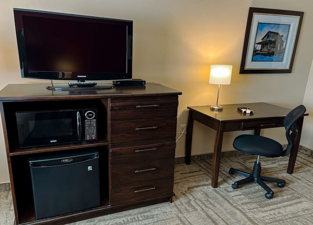 Coast Swift Current Hotel 58/65