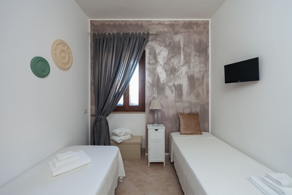 Palazzo De Luca 15/63