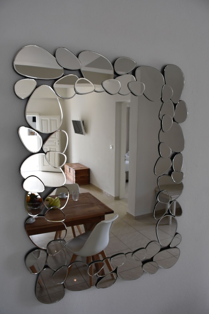 DE NAXIA SUITES 23/57
