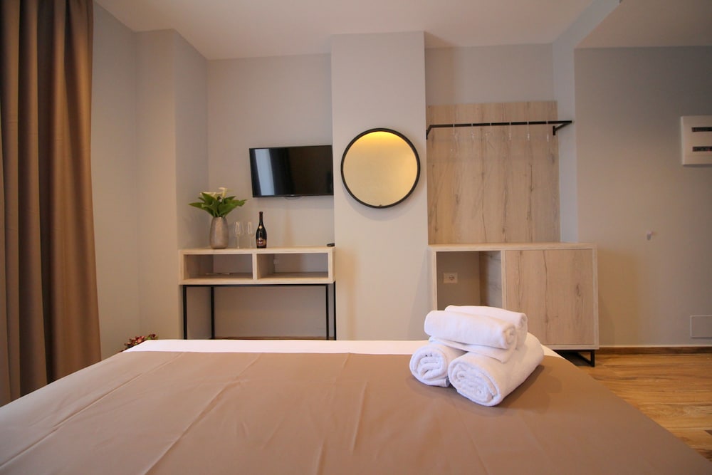 Hotel Citrus 13/37