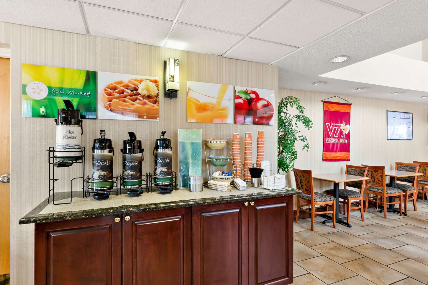 restaurant cafeteria