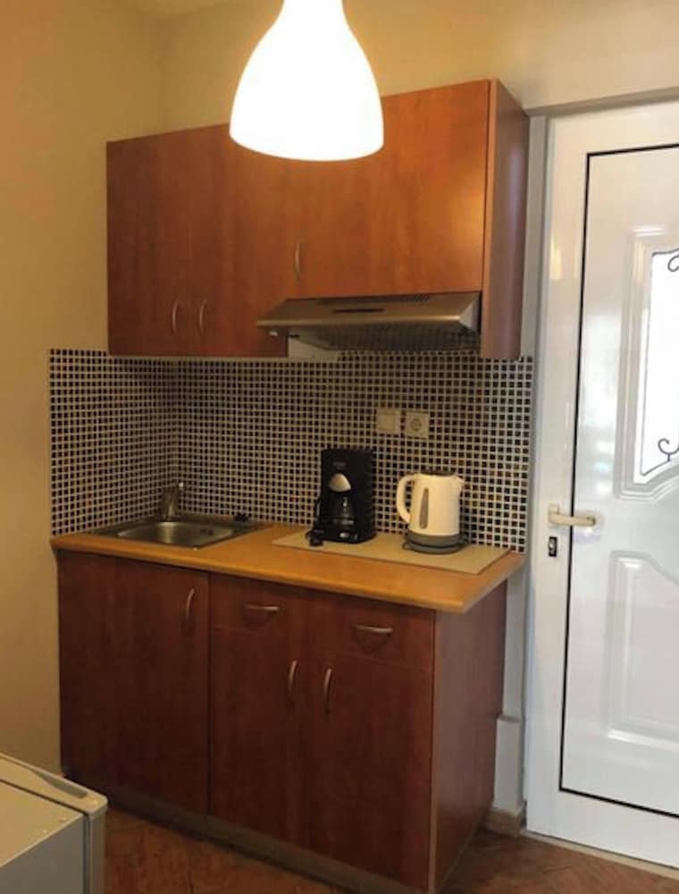 Girogiali Beach Hotel 11/50