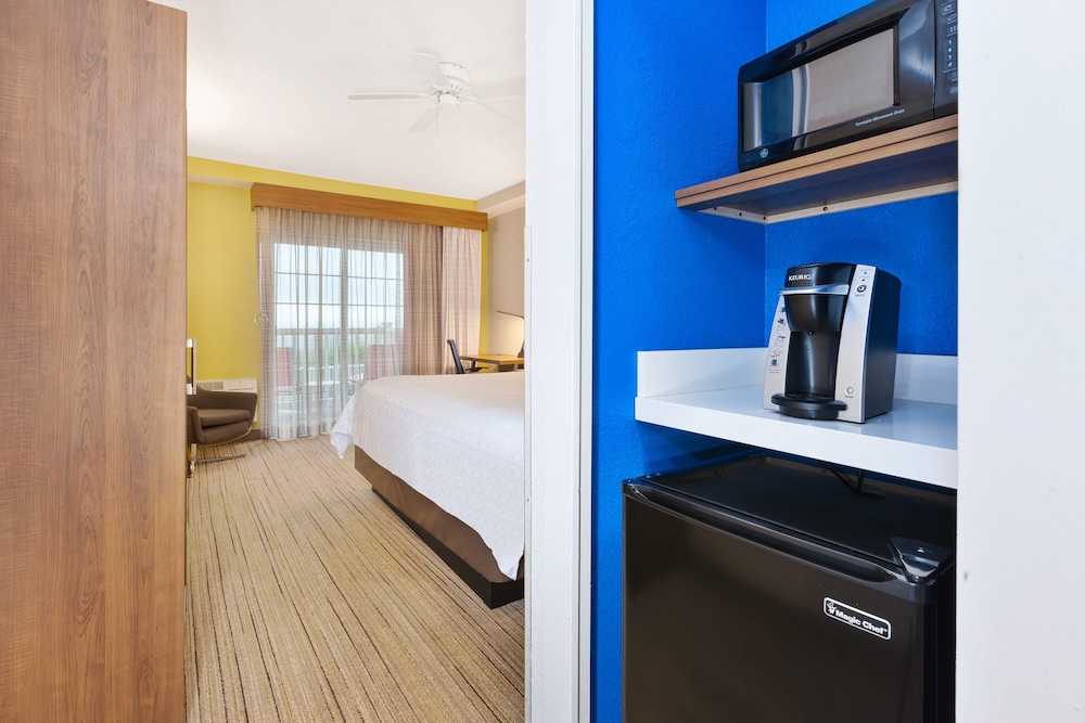 Holiday Inn Express Hotel And Suites Petoskey 5/61