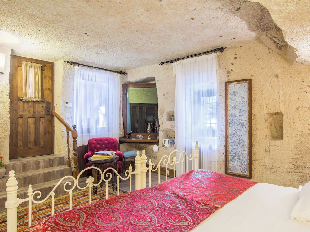 Cave, Deluxe, Suite, Double Bed