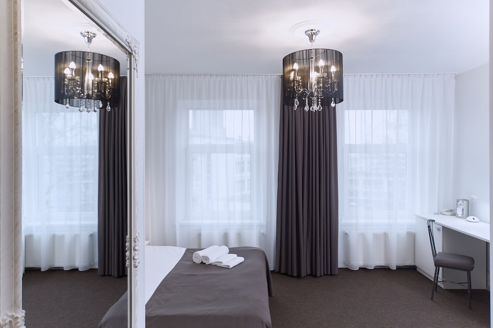 Slokas Ok Hotel 34/57