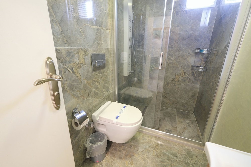 Loren Hotel Suites 41/50