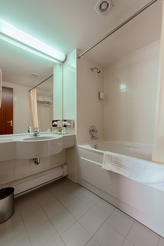 Ramada by Wyndham Bucharest Parc 11/49