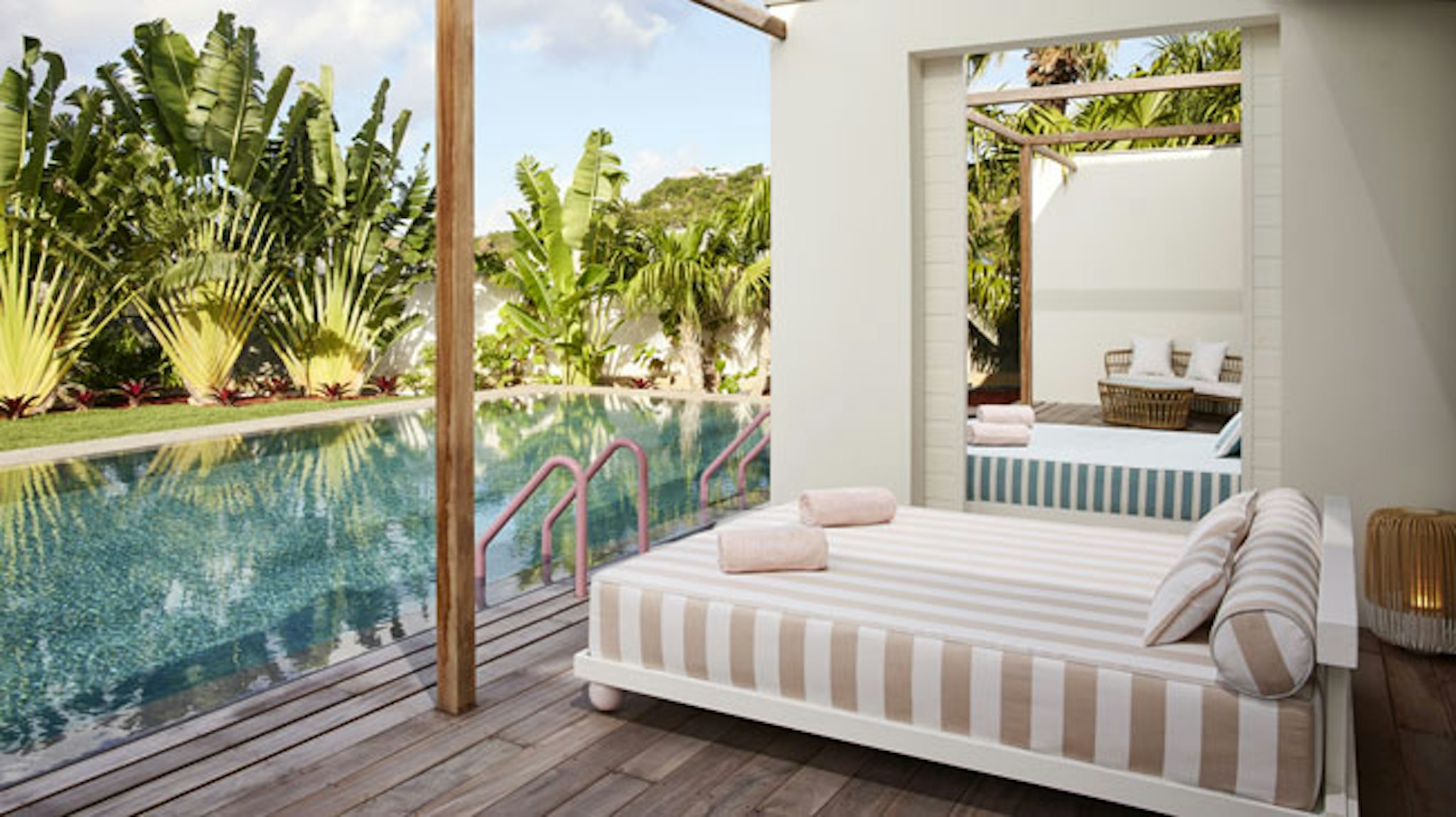 Tropical Hotel and Beach 17/46