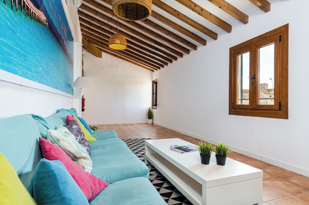 Urban Hostel Palma 18/50