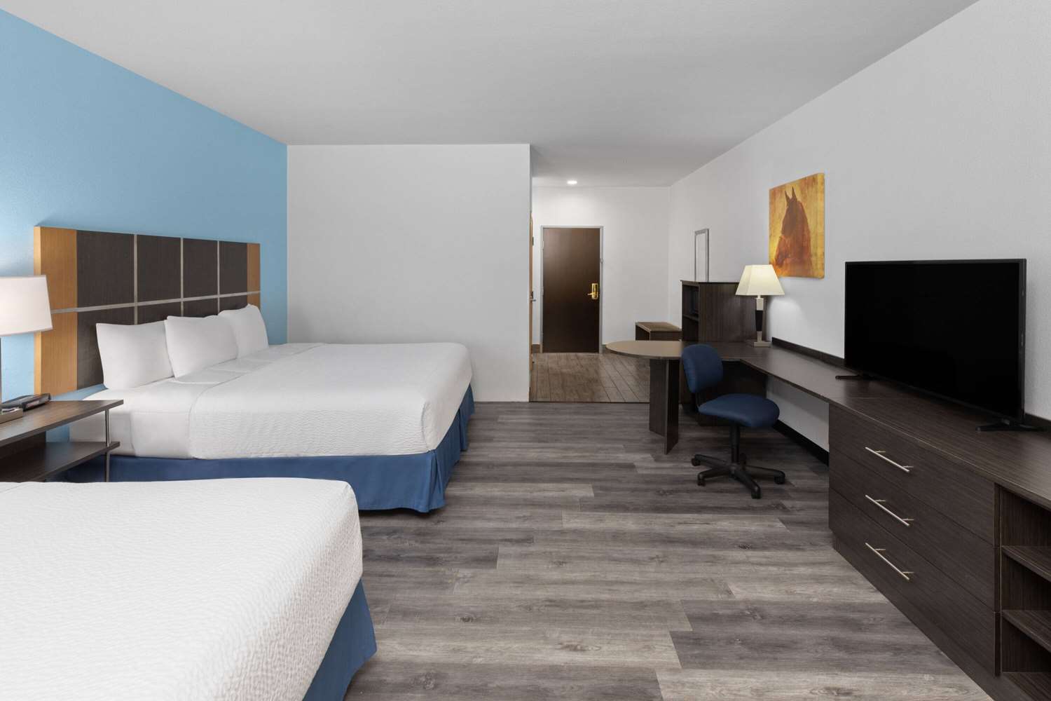 Days Inn & Suites by Wyndham Lubbock Medical Center 21/54