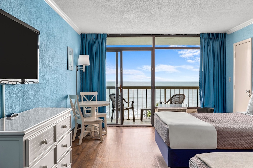 North Shore Oceanfront Resort Hotel 42/80