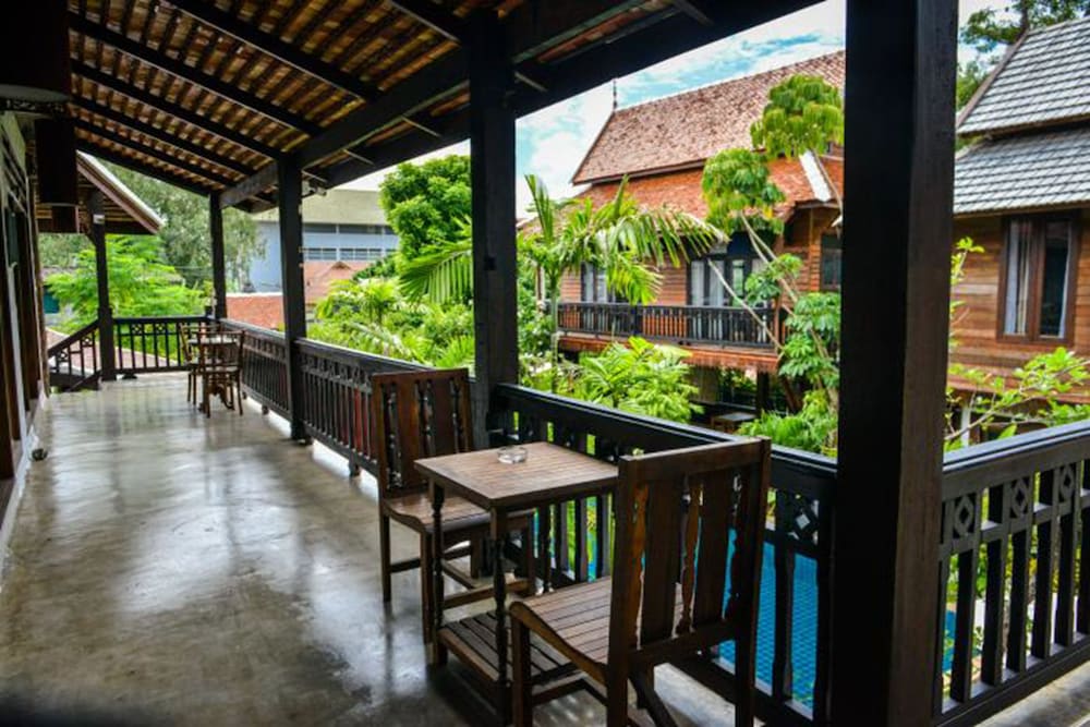 Hongkhao Village 81/100
