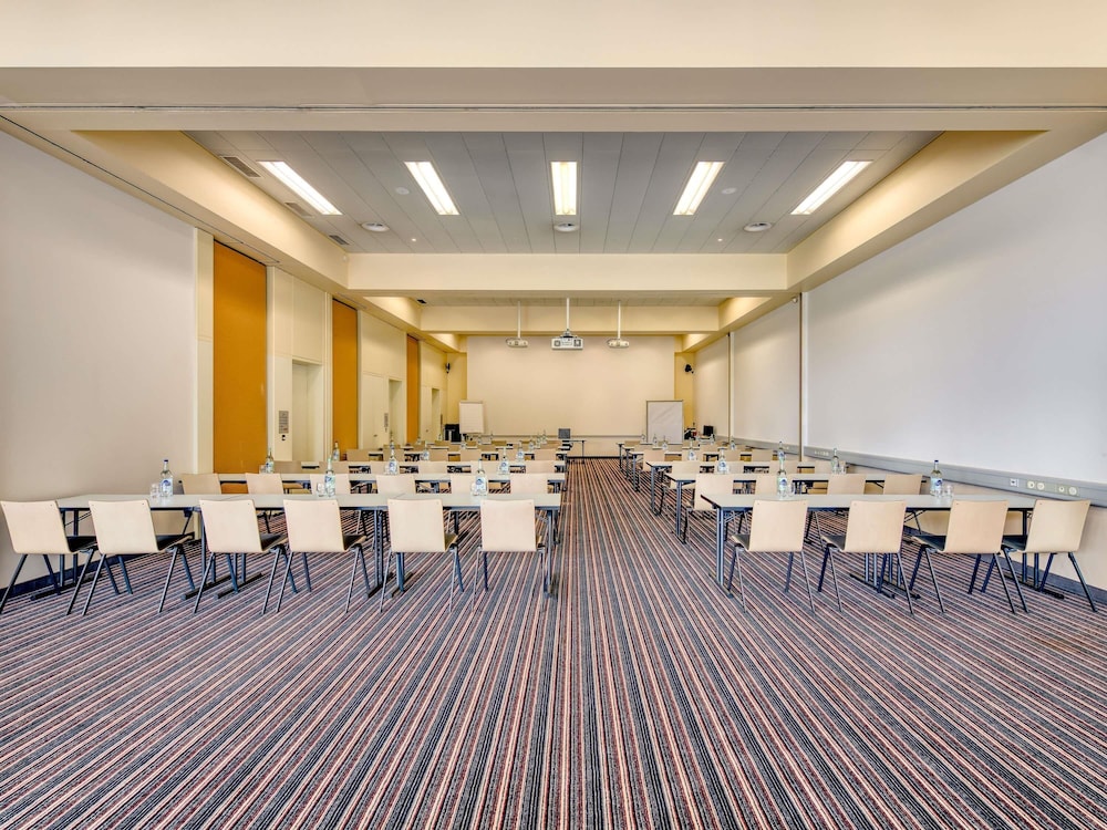 Movenpick Hotel Egerkingen 62/74