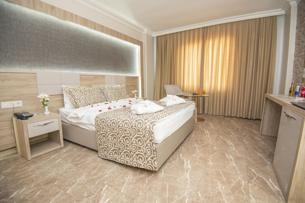 Mcg Marble Hotel 17/51