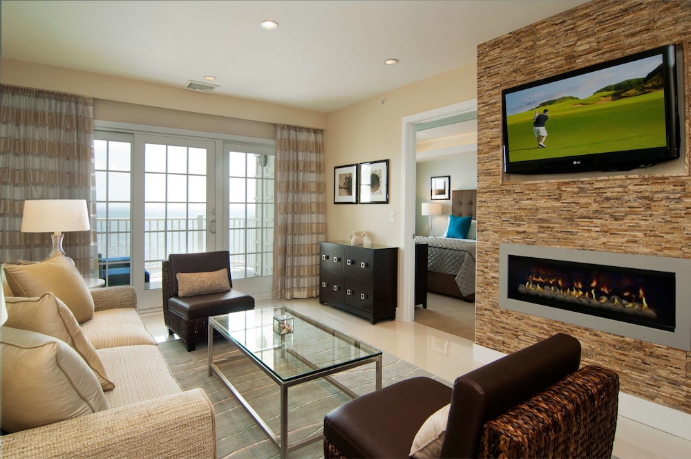 Waters Edge Resort Spa 26/50
