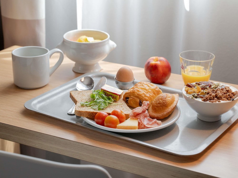 Ibis Lyon Caluire Cite Internationale 32/50