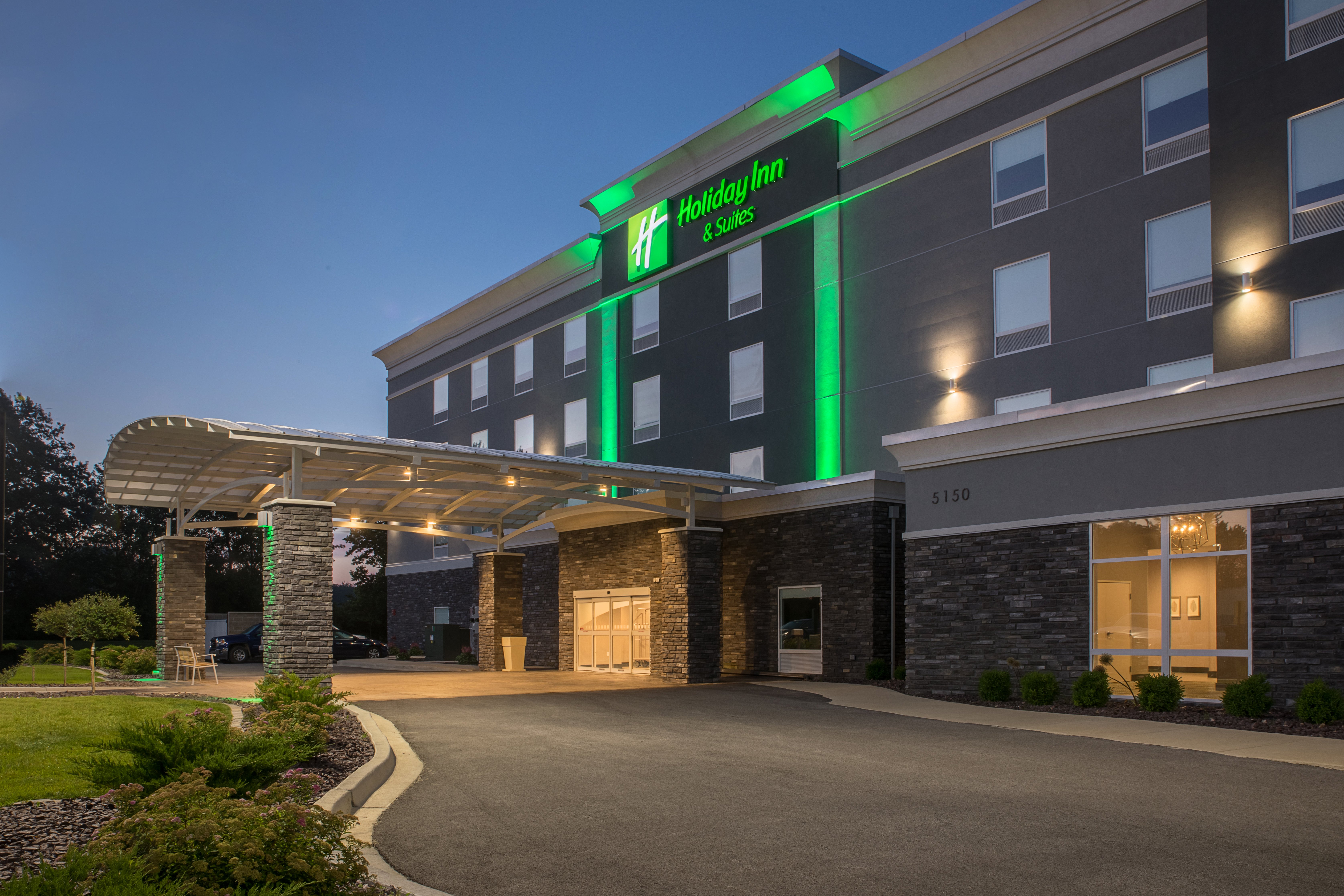 Holiday Inn Hotel Suites Decatur 65/69