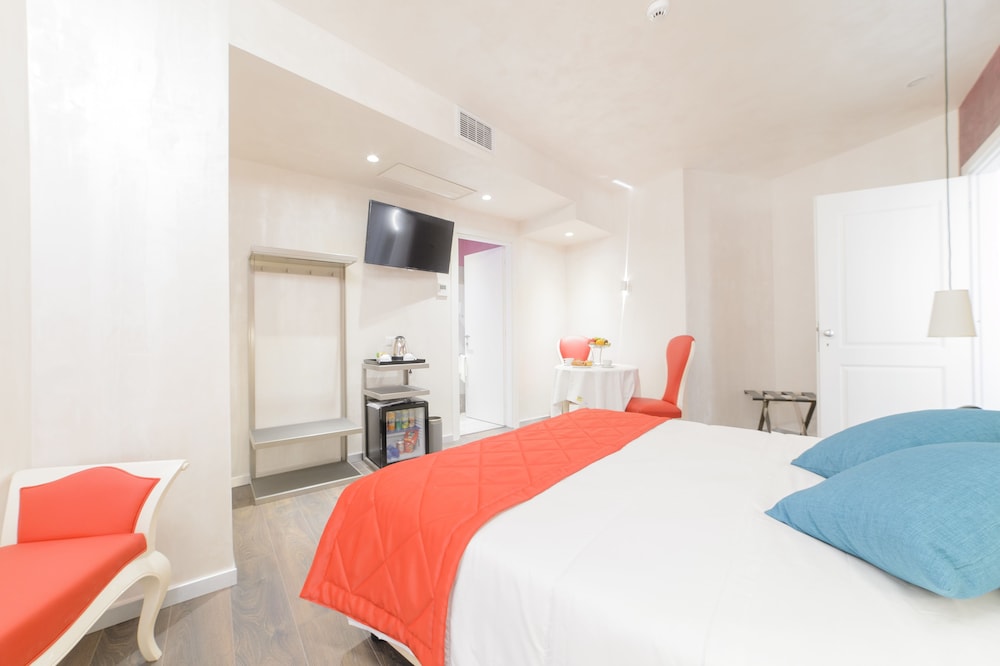 SUPERIOR, DOUBLE BED