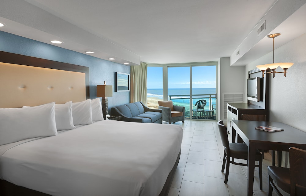 Captains Quarters Resort 16/72