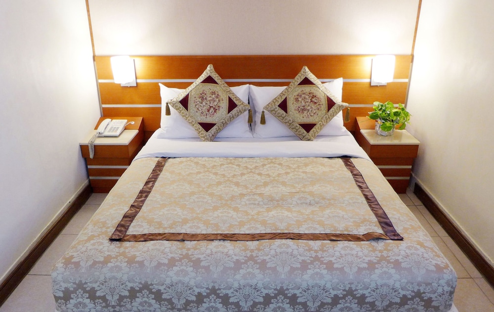 Hua Guo Hotel 17/50