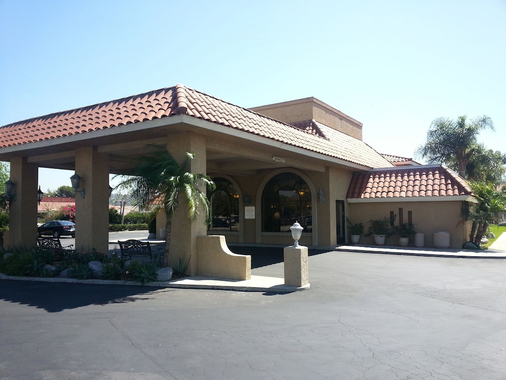 Motel6 Anaheim Hills, CA in ANAHEIM - CA