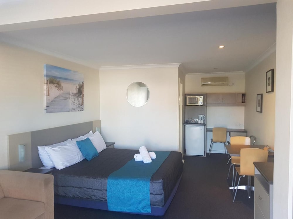 Caravilla Motel 26/48