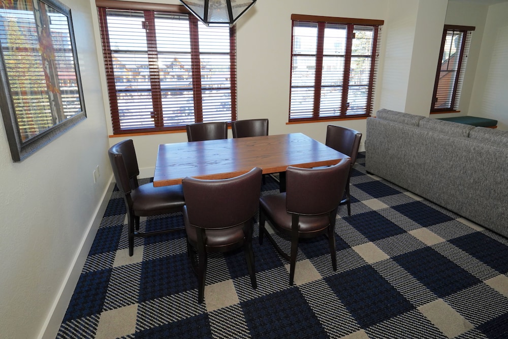 Heavenly Village Condos 46/67