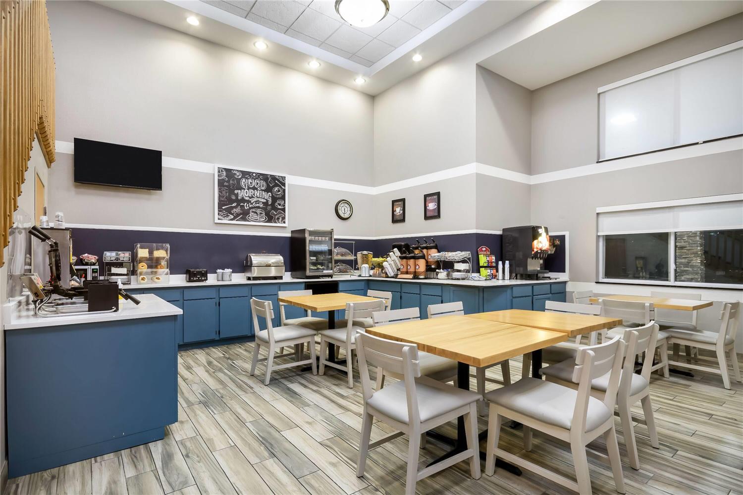 Americinn By Wyndham Wausau 33/50