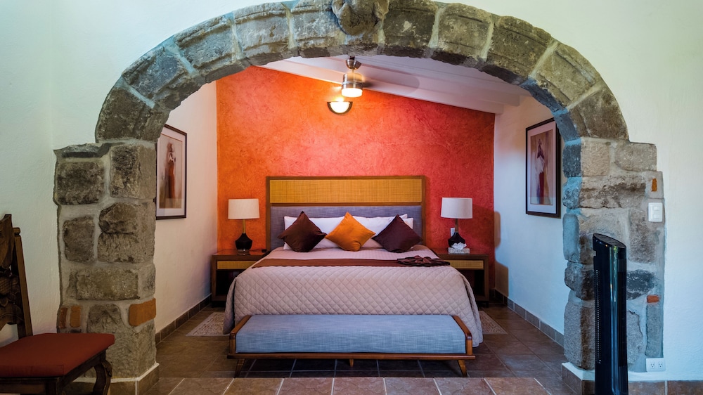 La Buena Vibra Wellness Resort and Spa 12/50
