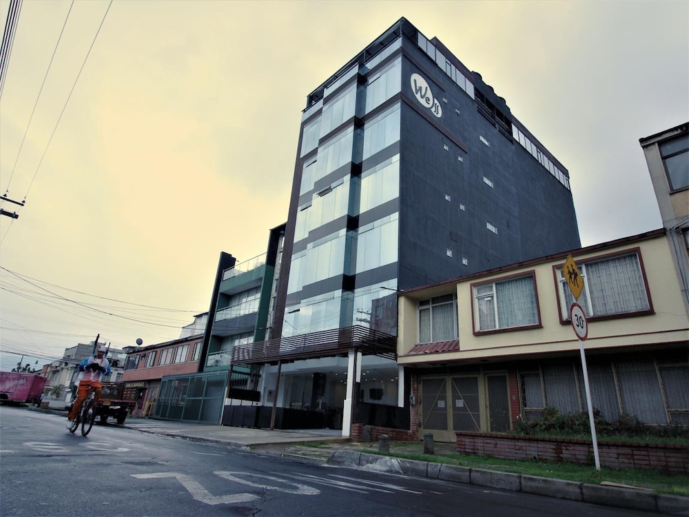 Ayenda 1065 Hotel Wess 3/50