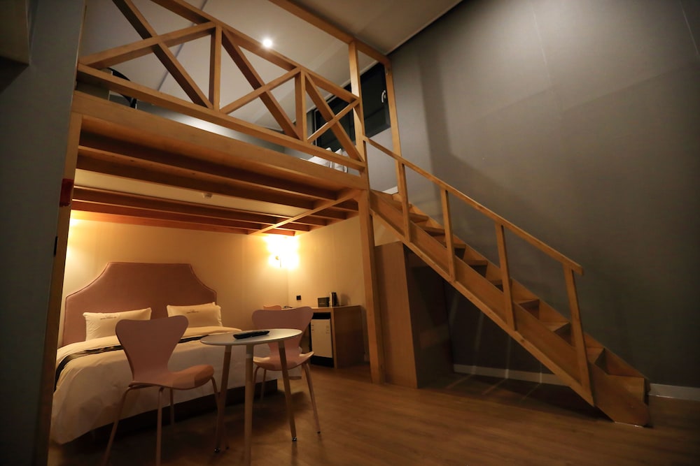 Hotel Forest 701 34/50