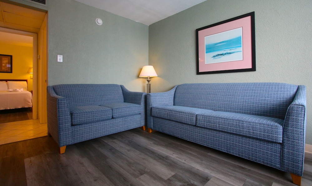 Crusader Oceanfront Resort and Restaurant 25/41
