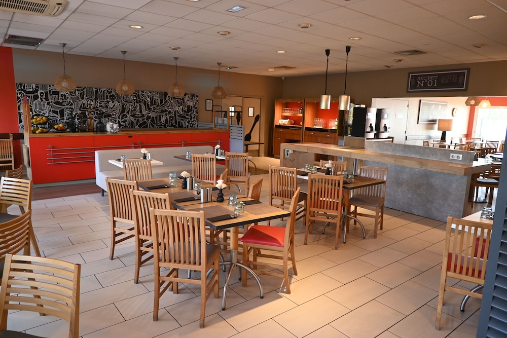 Ibis Laval Le Relais D'armor 30/50
