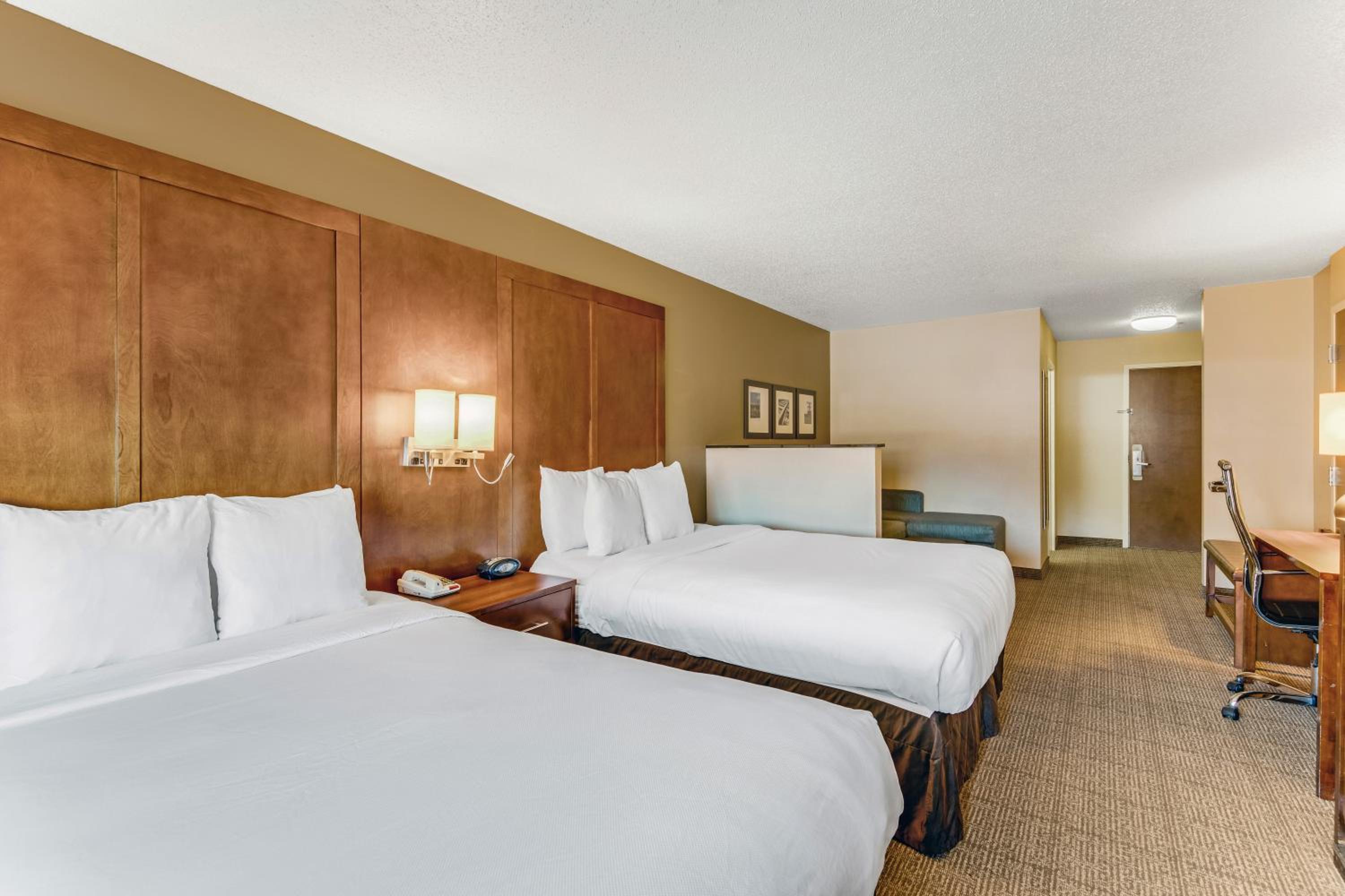 Room, 2 Double Beds, Accessible, Comfort Suites Huntsville MidCity District at Research Park 3/10