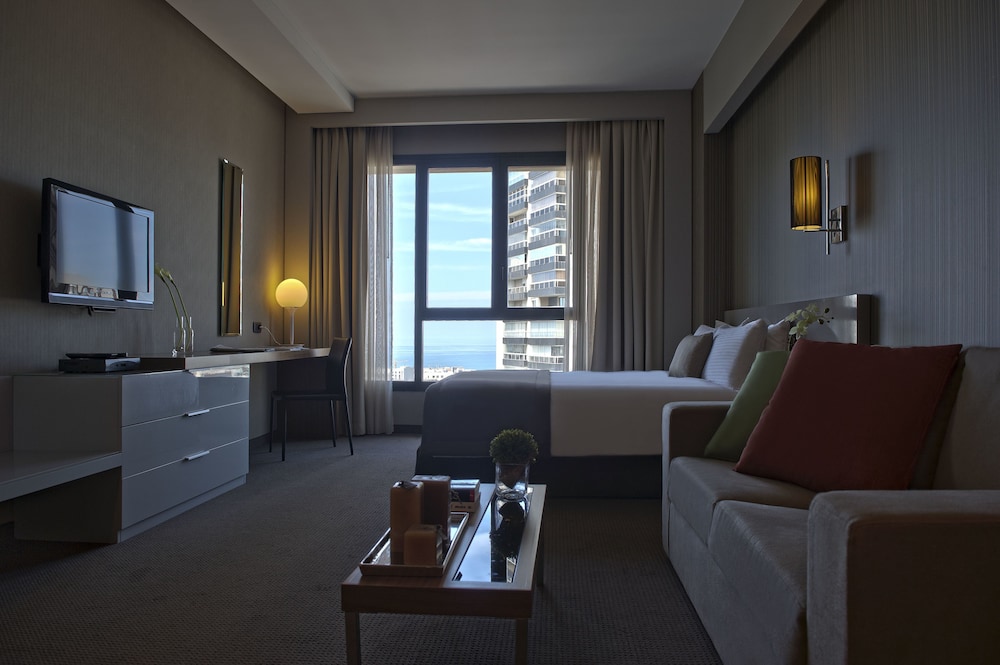 PARKTOWER SUITES 31/50