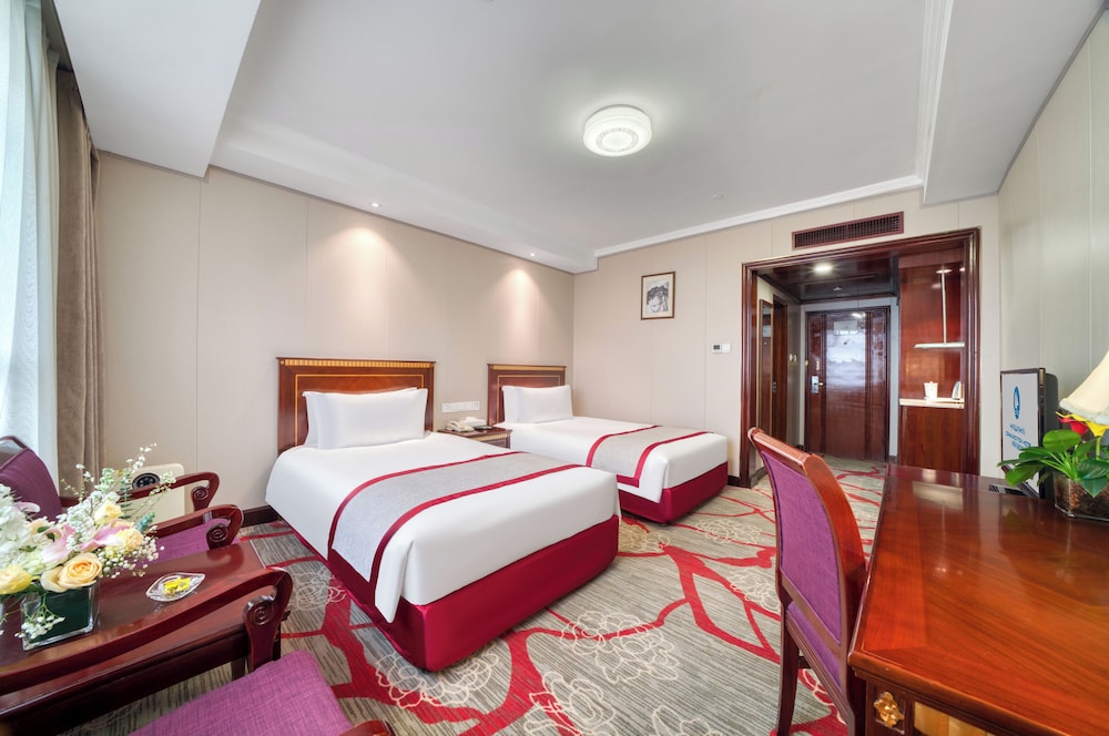 Communication International Hotel 18/34