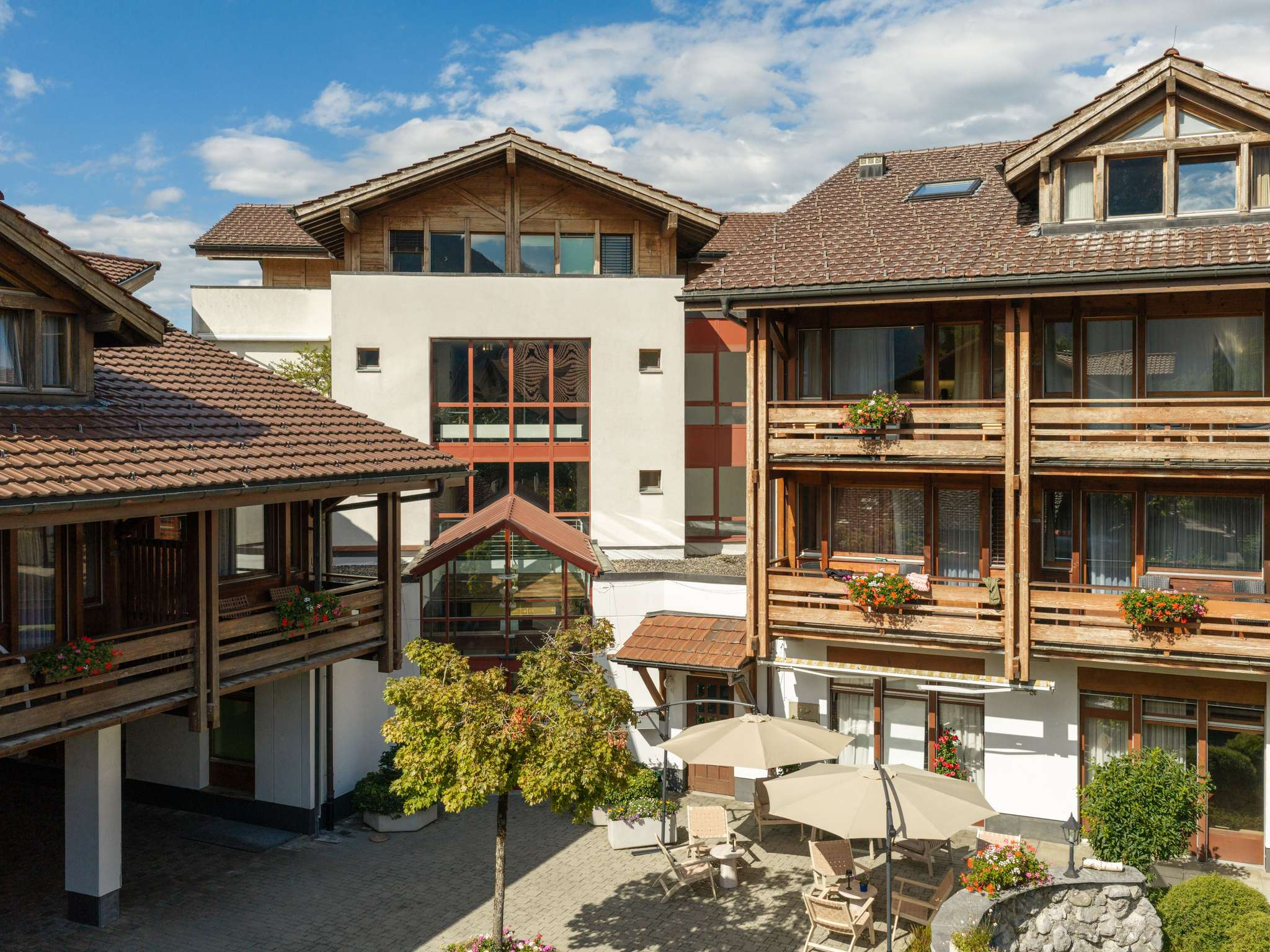Hotel Aeschi Interlaken - Handwritten Collection 1/12