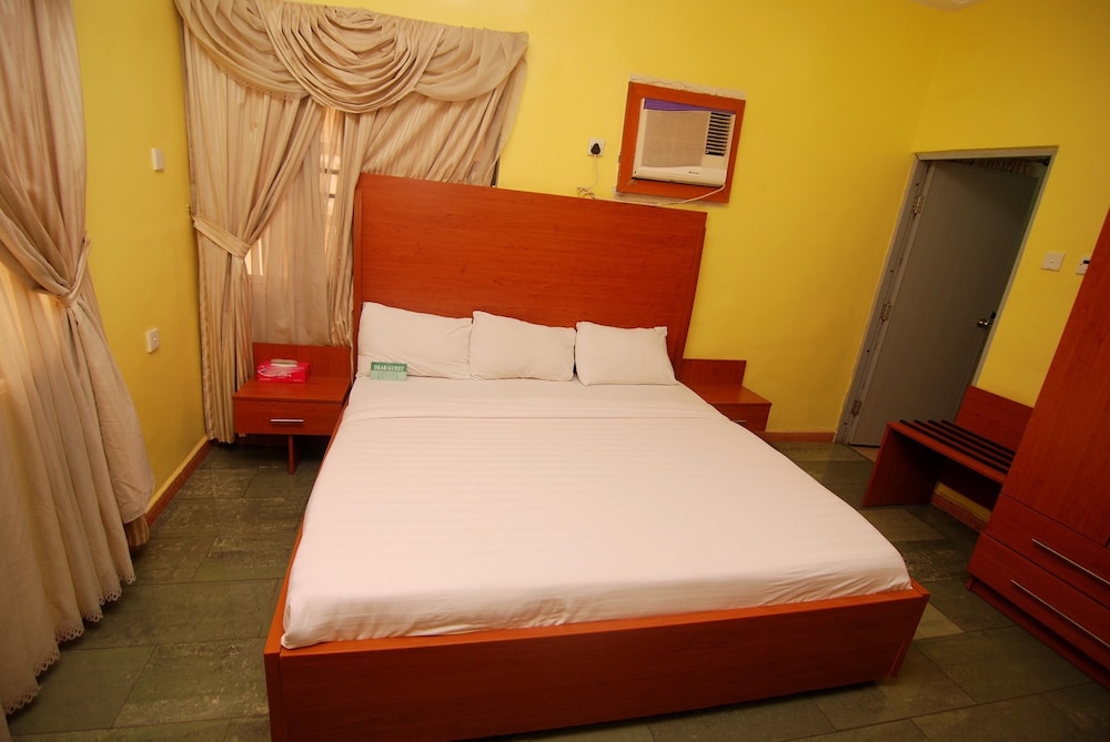 BUSINESS, SUITE, DOUBLE BED