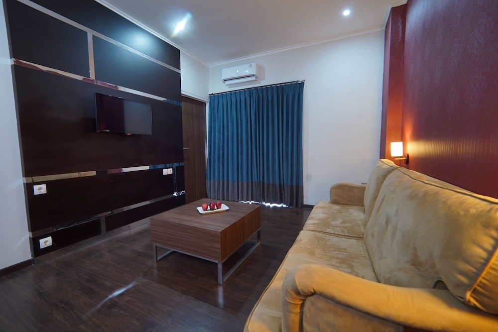 Noola Hotel Cilacap 29/68