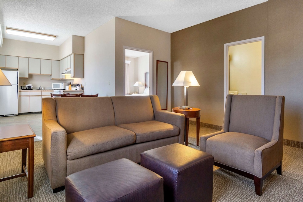 Comfort Inn & Suites Seattle North 21/33