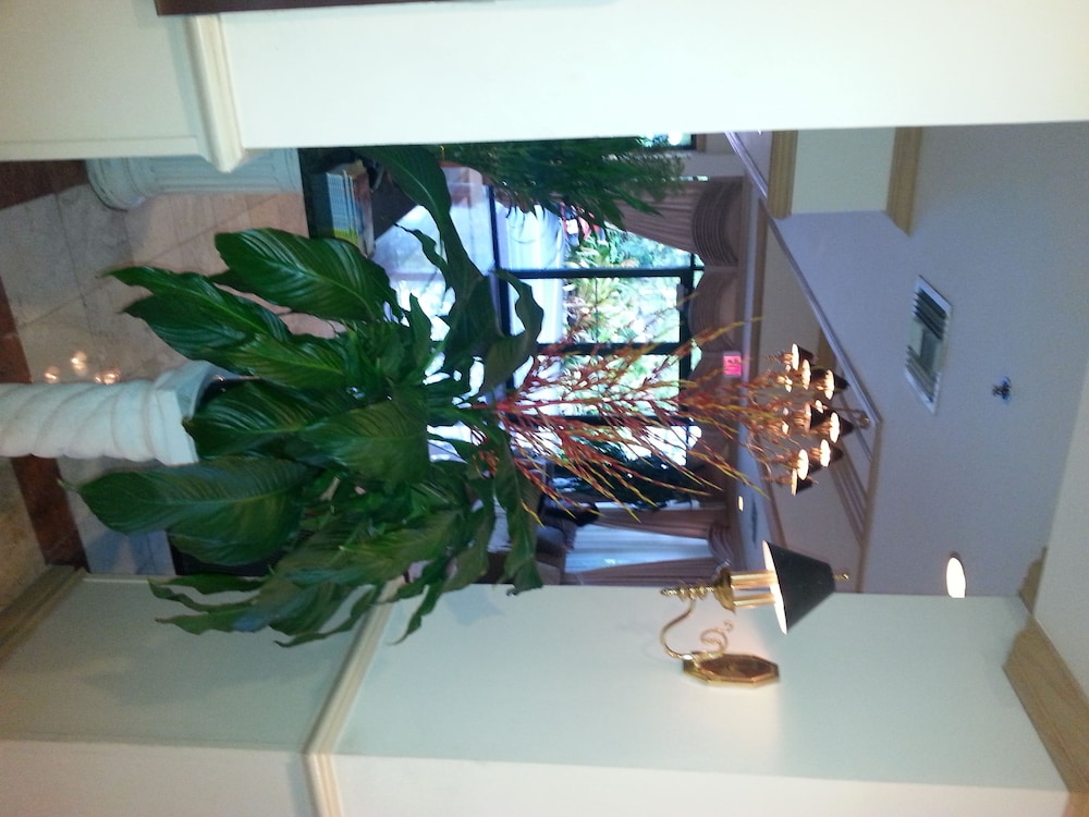 Chateaubleau Hotel 17/61