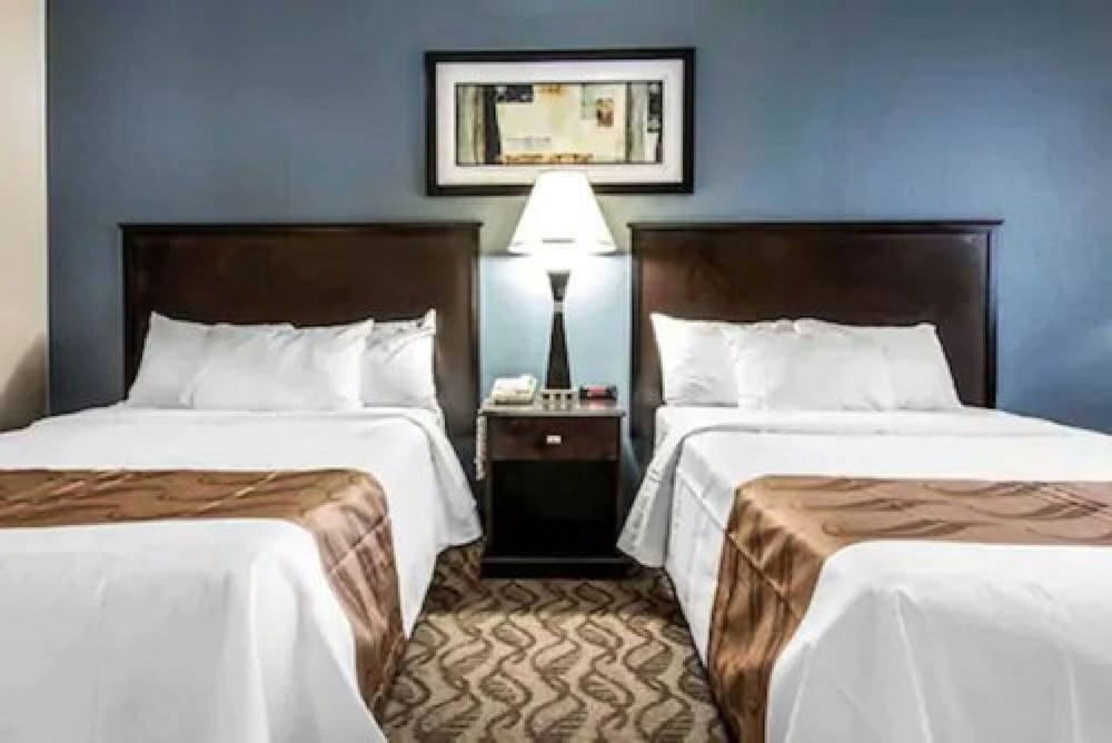 Quality Inn - Niagara Falls Blvd 17/58