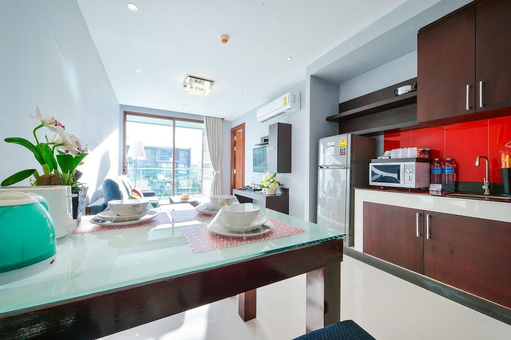 Nice Residence Hotel Huahin 50/50