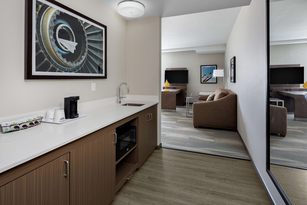Hampton Inn and Suites San Diego Airport Liberty Station 6/46