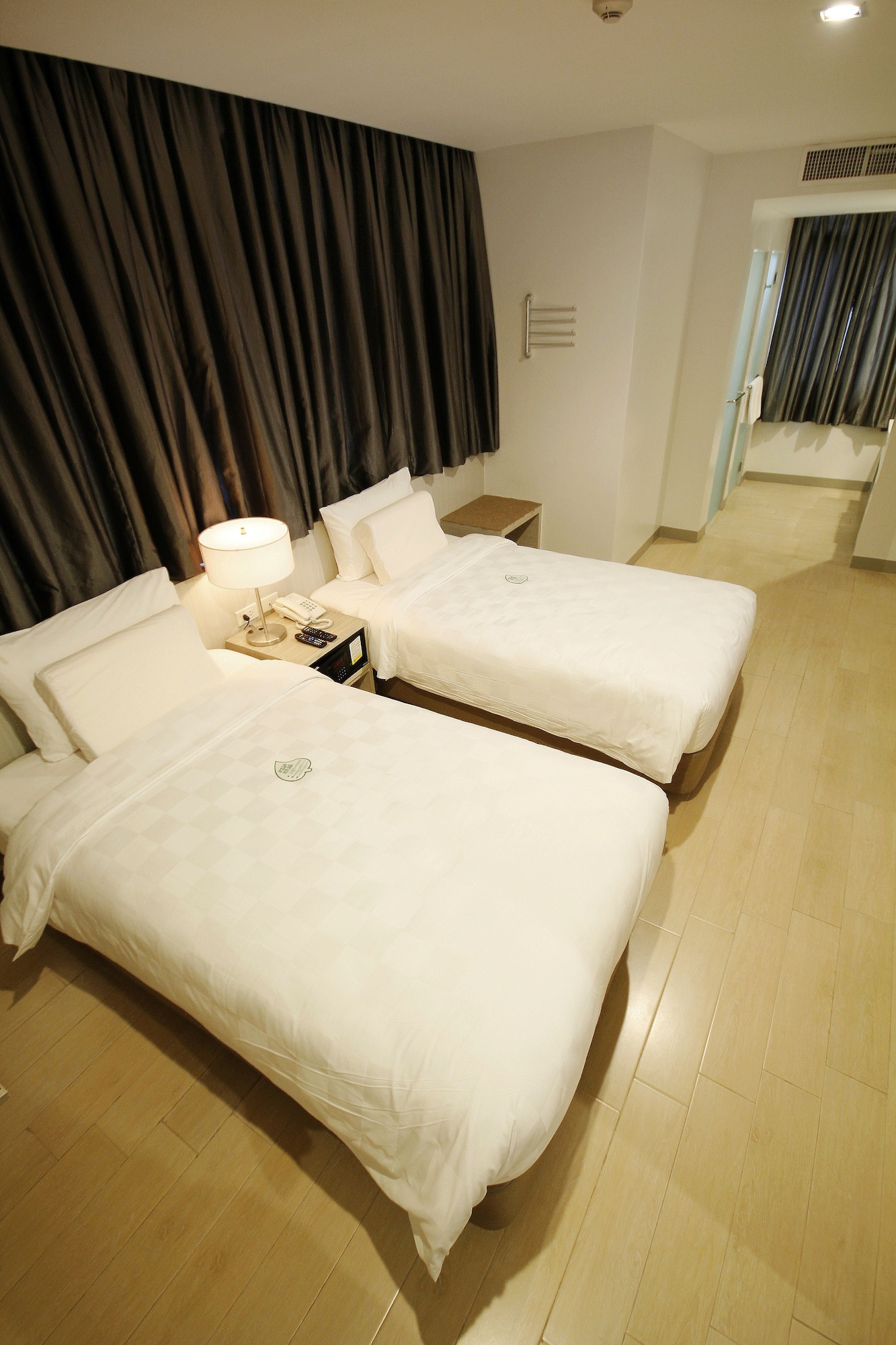STANDARD, TWIN BEDS