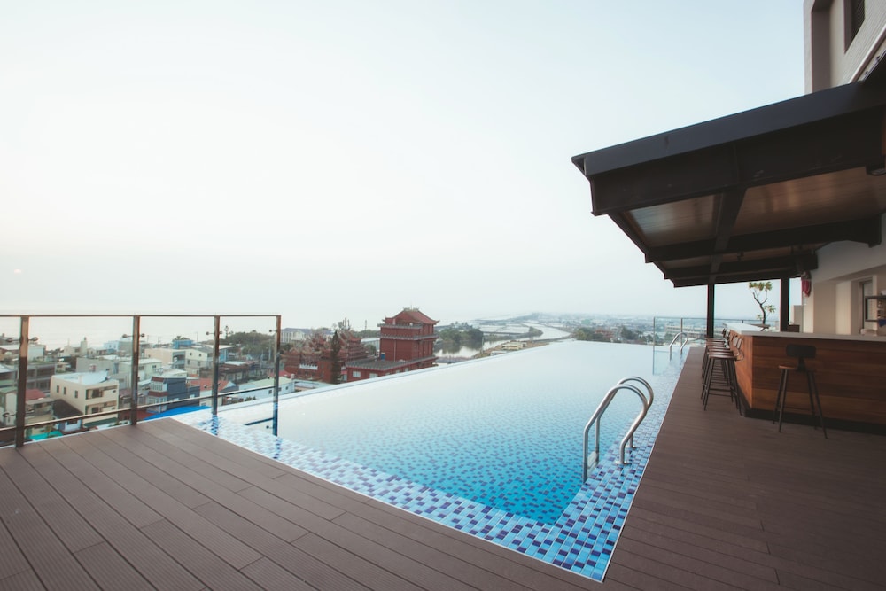 Fangliao Hotel 40/65