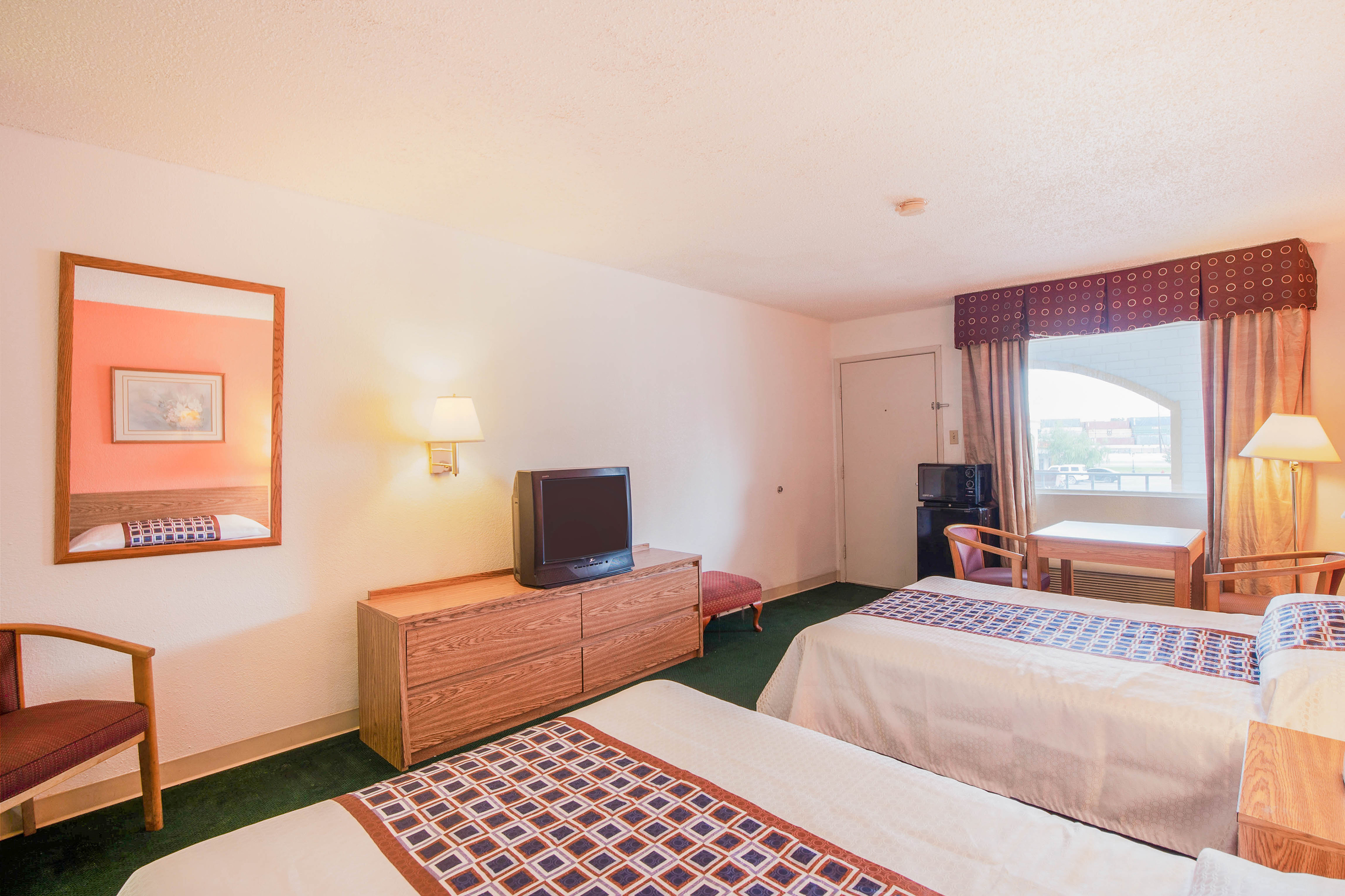 The Grand Inn 10/48
