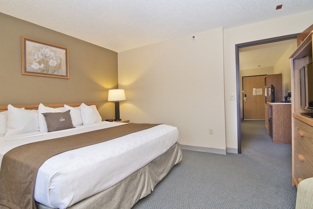 Boarders Inn Suites Faribault Mn 22/80