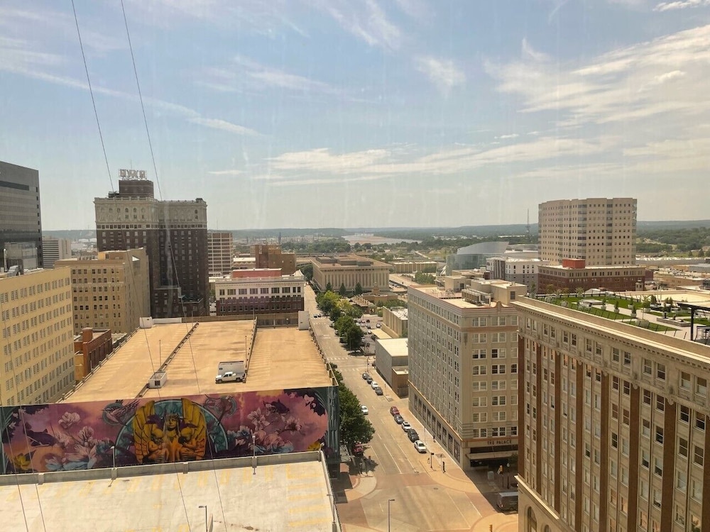 Hyatt Place Tulsa Downtown 72/74
