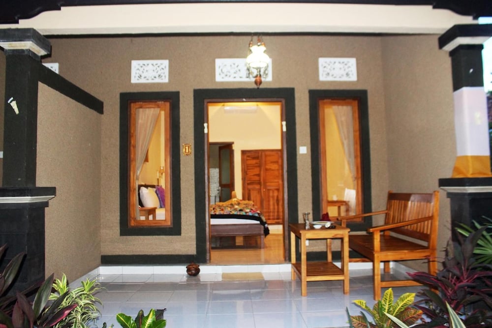 Pande Guest House Pemuteran 14/62